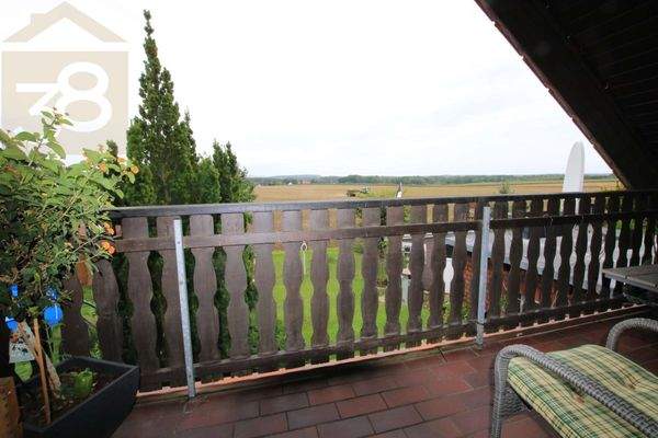 Balkon Wohnung links