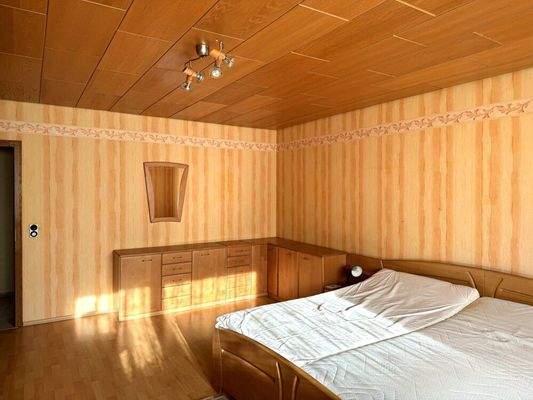 Elternschlafzimmer EG