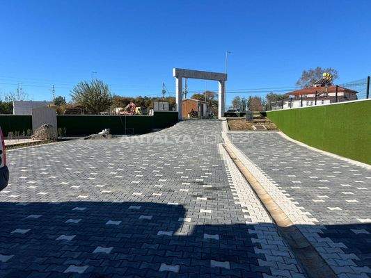 Elegant Properties 210 M from the Sea in Alanya