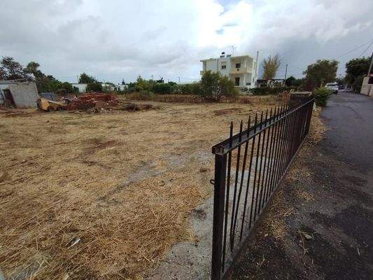 Kreta, Sternes: 2 benachbarte Grundstücke mit sehr hoher Bebauungsdichte zu verkaufen