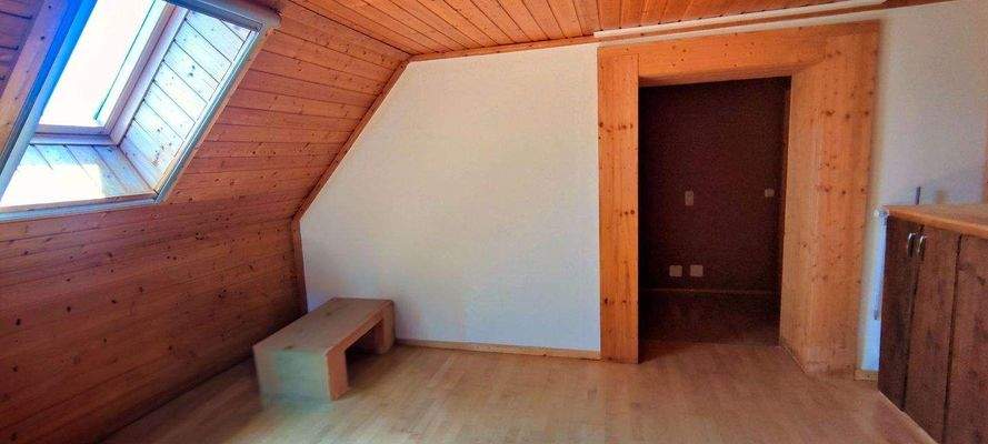Durchgangszimmer Dachgeschoss