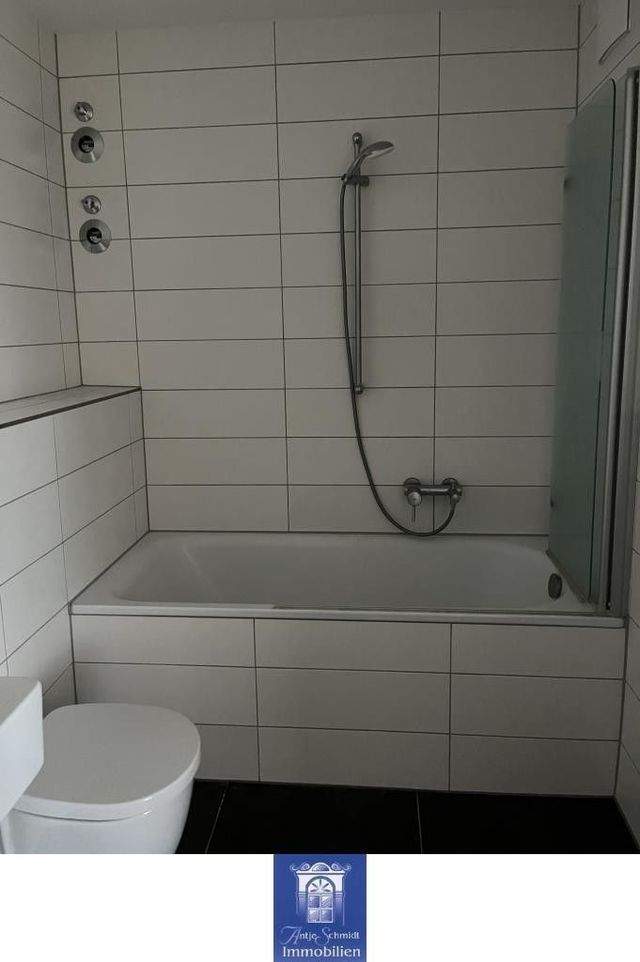 Gemütliches und modernes Wohnen in Citylage! Loggia und hochwertige Ausstattung! - Photo 3