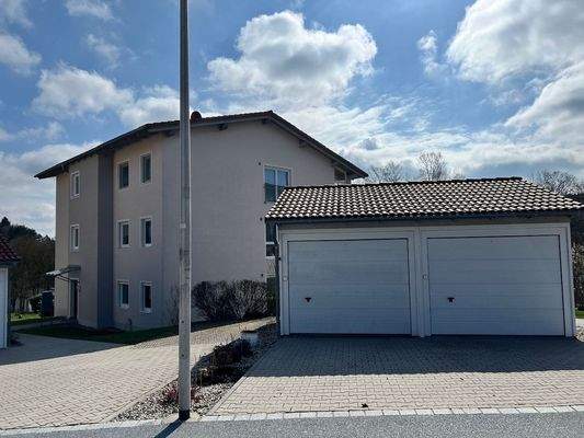 linke Garage gehört zur Wohnung