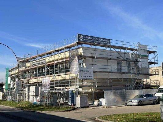 Straßenseite Süd-Ost-Ansicht