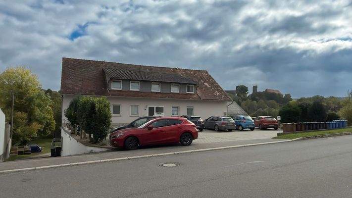 Ansicht Eingang/Parken