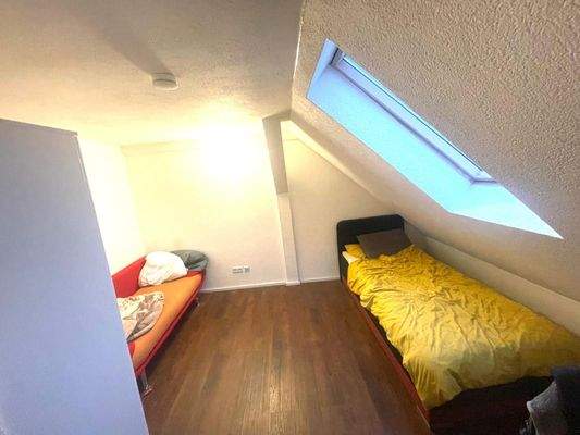 Zimmer Maisonettewohnung 2 OG