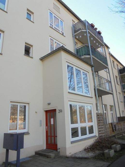 !!! süsse 4-Zimmer-Wohnung mit Balkon und Laminat  !!!!!!