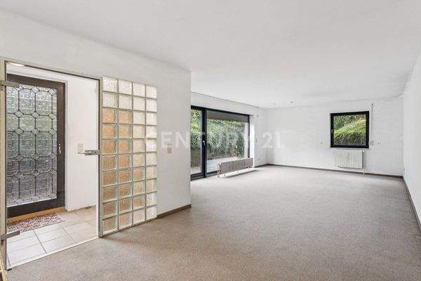 ELW Eingangs- Wohn- und Essbereich