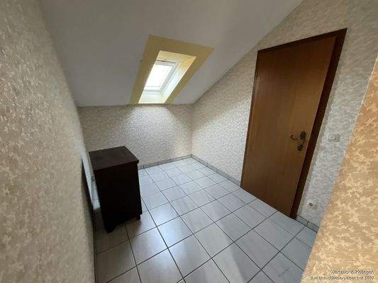 Kleiner Raum vor dem Badezimmer