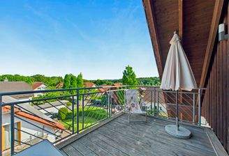 CAM03586G0-PR0046-STILL019