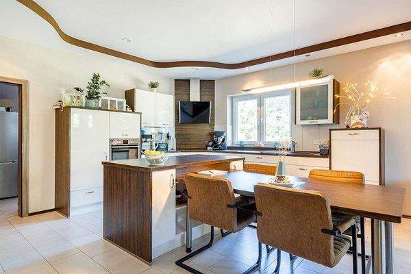 6_Küche mit Essbereich