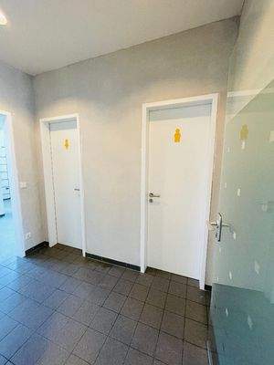 Durchgang zum Sanitär- und Küchenbereich