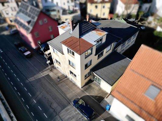 Gebäudeansicht - Drohne