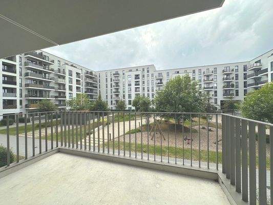 Balkon mit Blick in den Innenhof