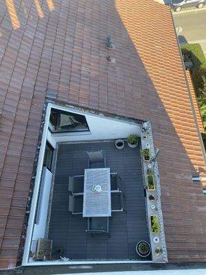 Die große Dachterrasse von oben