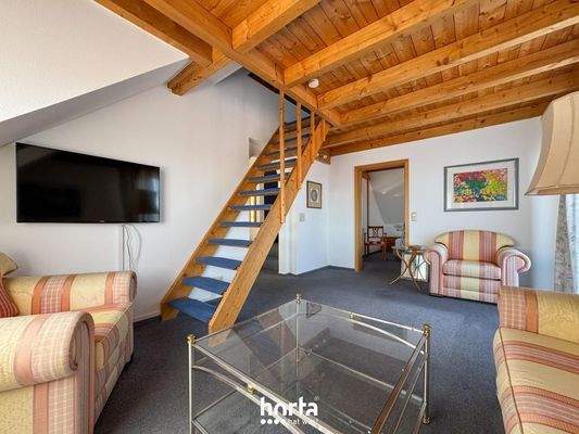 Rechts - DG Apartment 3 Wohnzimmer