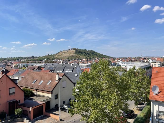 Reiheneckhaus mit Einliegerwohnung und traumhaften Ausblick!