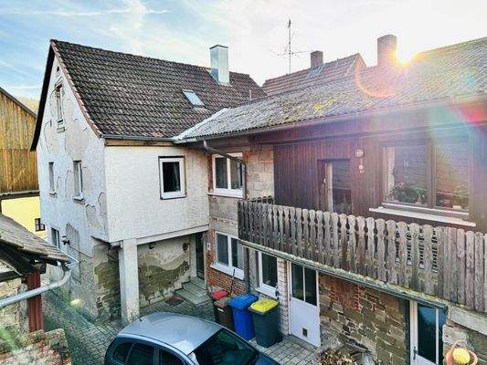 Ansicht Haus von Norden mit Anbau/Balkon