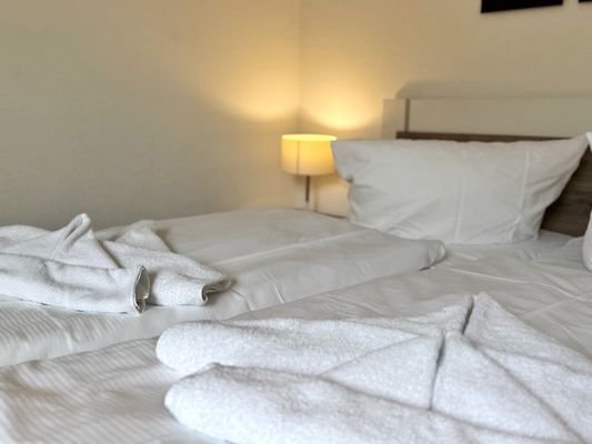 Schlafzimmer 1