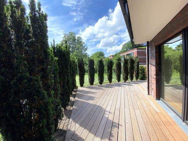 großzügige 3-Zimmer-Erdgeschosswohnung mit großer Terrasse und