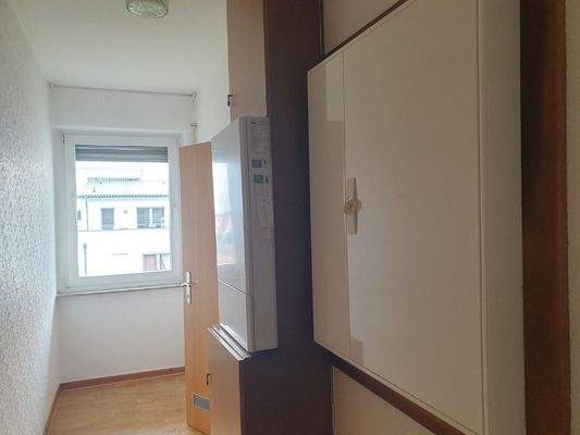 Therme/Elt.-Zählerschrank OG