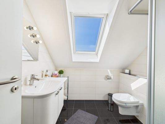 Dachgeschoss - Duschbad