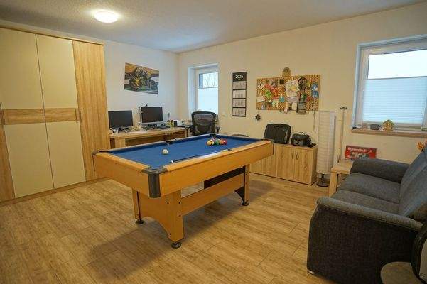 Zimmer/Kinderzimmer (Teilung möglich) 