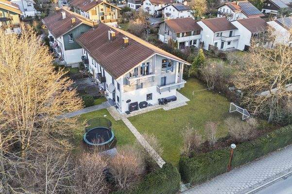 Großzügiges Grundstück