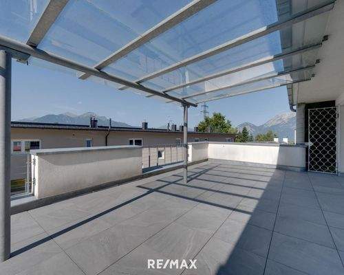 Terrasse teilüberdacht