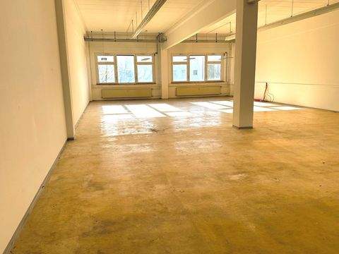 Feldkirchen Halle, Feldkirchen Hallenfläche