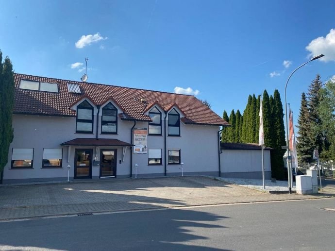 Großzügiges und modern ausgestattetes Wohn- und Geschäftshaus in Nidderau