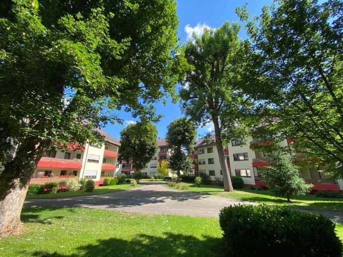 *Wohnen im Park* 3-1/2-Zi.-Wohnung mit Balkon in Bad Dürrheim zu verkaufen