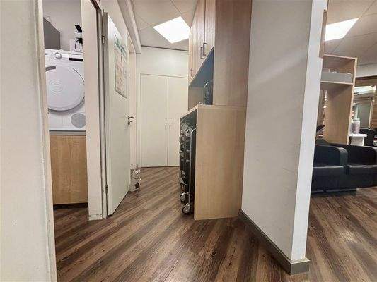 Zugang zum Aufenthaltsraum & WC