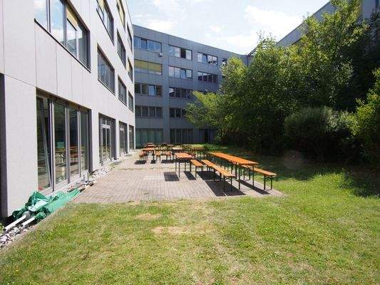 Am Wolfsmantel 46, Erlangen - Casino mit Außenbere