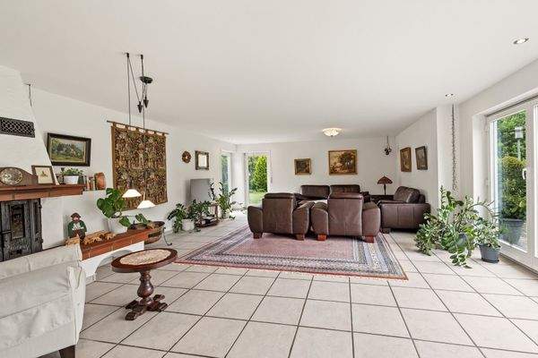 Wohnzimmer mit Kaminofen