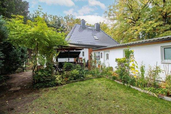 rückseitige Gebäudeansicht