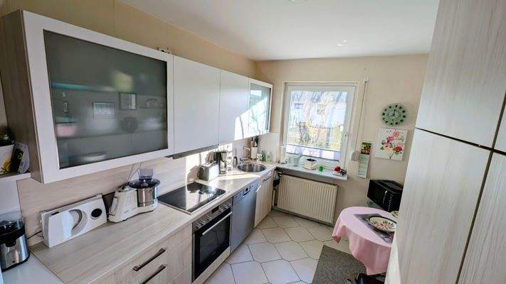 Erdgeschoss Einbauküche