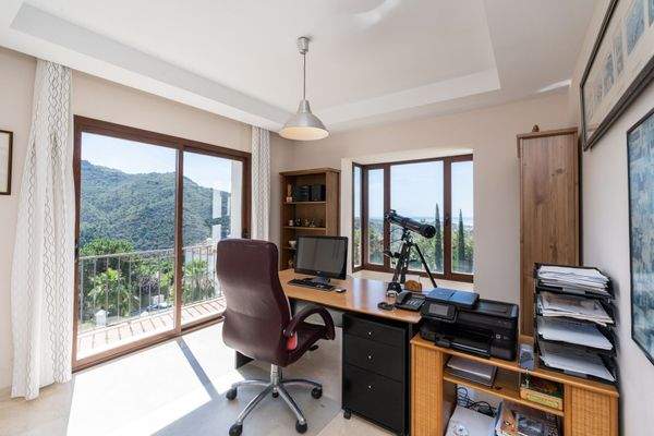 Photo: Villa in Benahavis