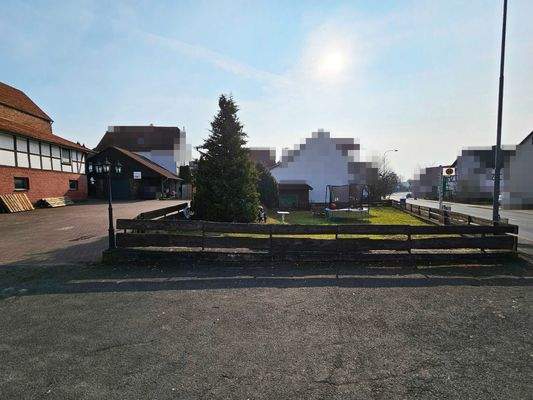 8 Hofeinfahrt Garten