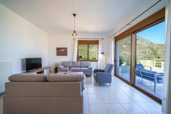 Kreta, Megala Chorafia: Villa mit Meerblick und separatem Apartment zu verkaufen