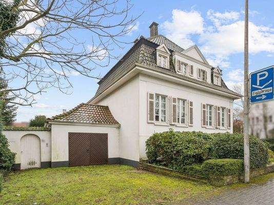 Vorderansicht Garage