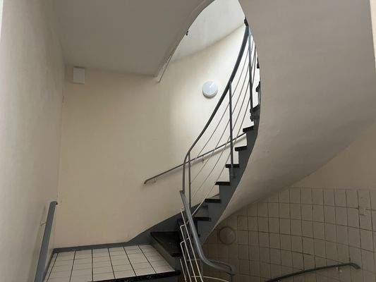 Sonnenstraße 6 Treppenhaus