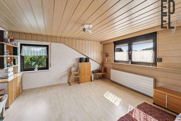 Kinderzimmer DG Zweifamilienhaus