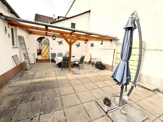 Die überdachte Terrase