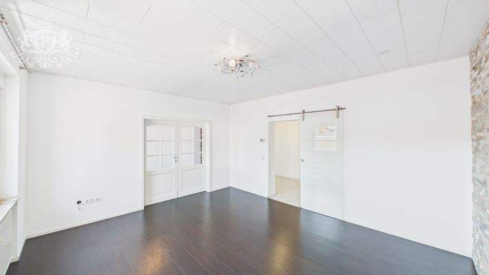 dee4144183414ee596ccc761258371de_95_CAM01984G0-PR0465-STILL004