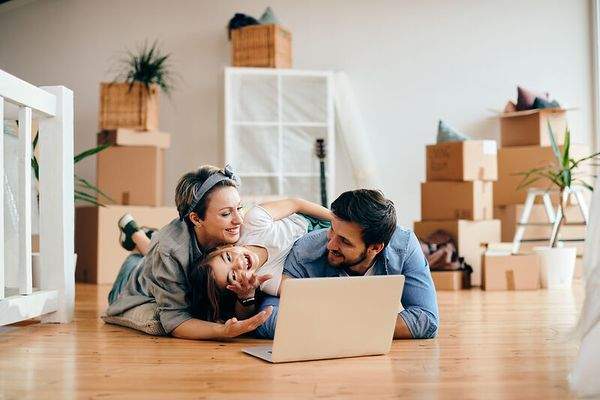 familie-29-umzug-haus-wohnung-kartons-18.jpg