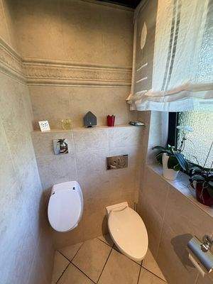 EG-WC.jpg