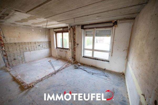 Essbereich mit Blick zur Küche