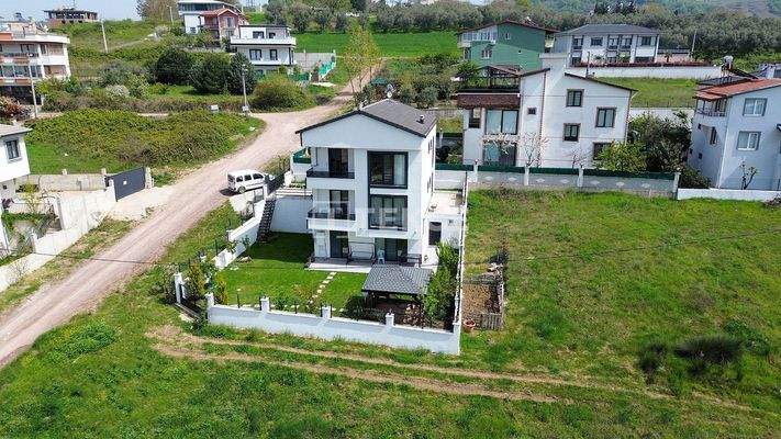 Detached Villa with Private Landscaping in Akköy