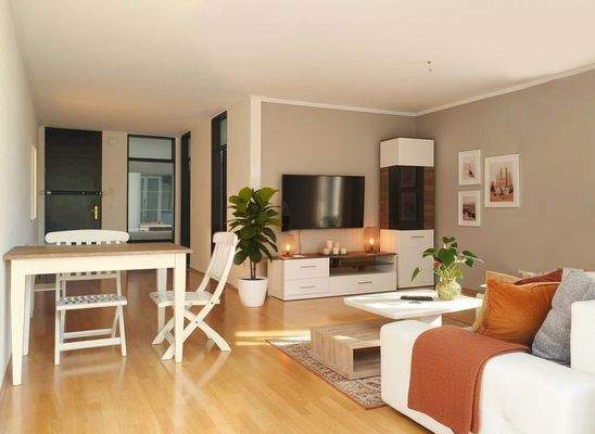 Großzügig - (KI-möbl.)